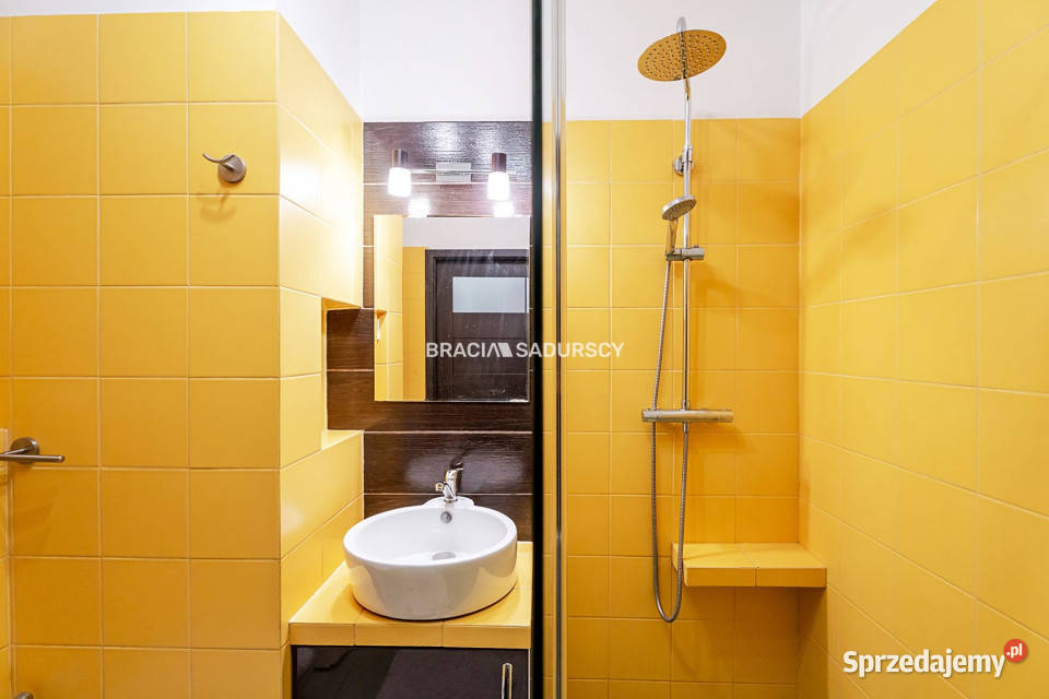 sprzedaży mieszkania 5845m2 3 pokoje Kraków