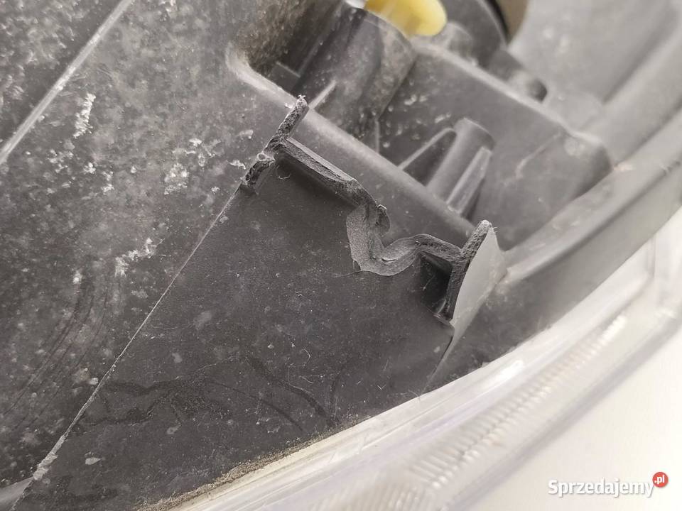 LAMPA PRZÓD PRAWA EUROPA ET7613W029AK Ford świętokrzyskie