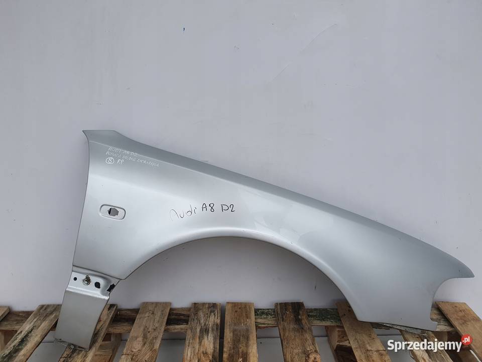 Audi A8 D2 9499r PRZEDNI BŁOTNIK PRAWY PRZÓD
