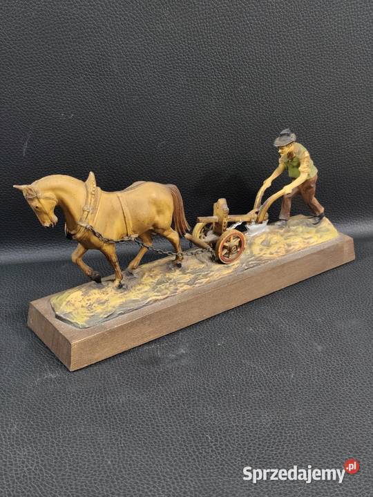 Figura Rolnika Z Koniem Figurki i rzeźby Poddębice sprzedam