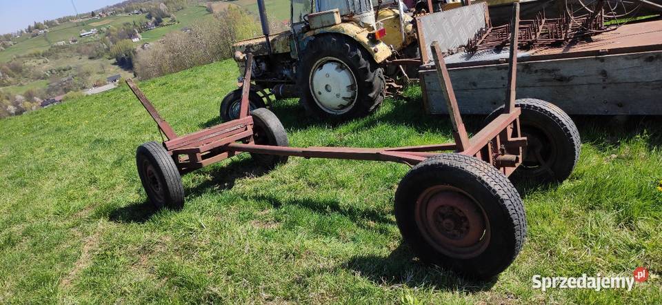 Wóz ciągnikowy metalowy nieuszkodzony podkarpackie Dębica