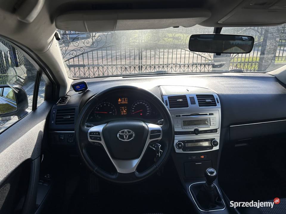 Toyotą Avensis NISKI PRZEBIEG Łochów