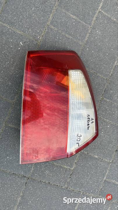 Lampa a4 b5 sedan depo lewa tył Europa osobowe Radom