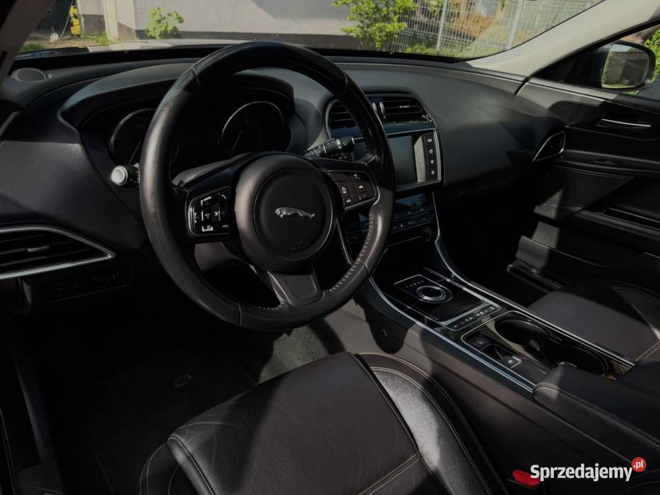 Jaguar XE 1999cm3 XE Płock