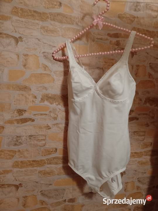 8B Triumph Ekskluzywne białe Body modelujące z małopolskie Kraków sprzedam