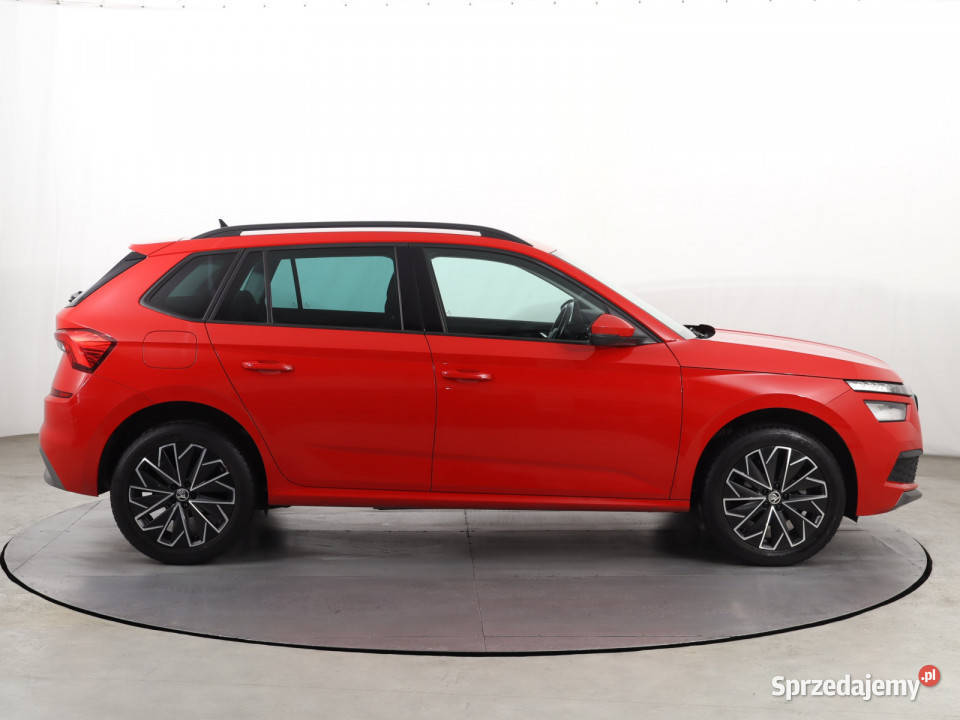 Skoda Kamiq 10 TSI asystent pasa ruchu Kamiq Katowice