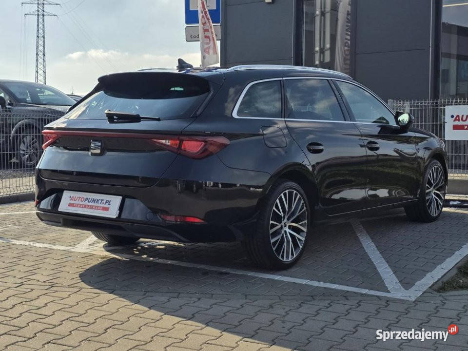 SEAT Leon 2022r FV23 grzane fotele kierownica Poznań