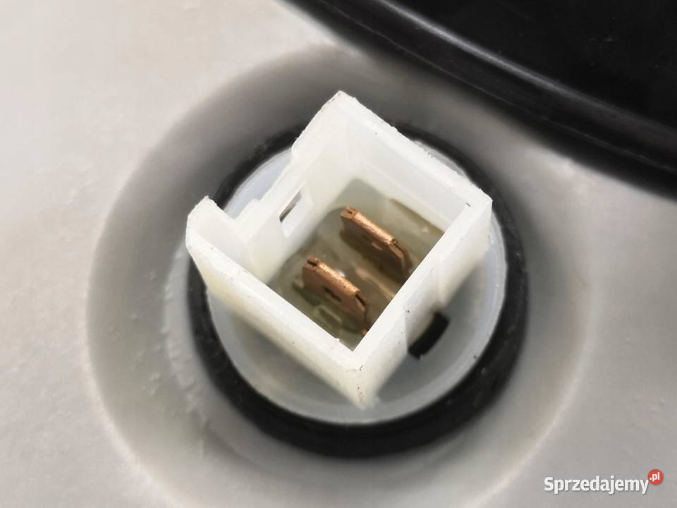 LAMPA PRAWY PRZÓD FIAT CROMA 19851996 NOWA osobowe