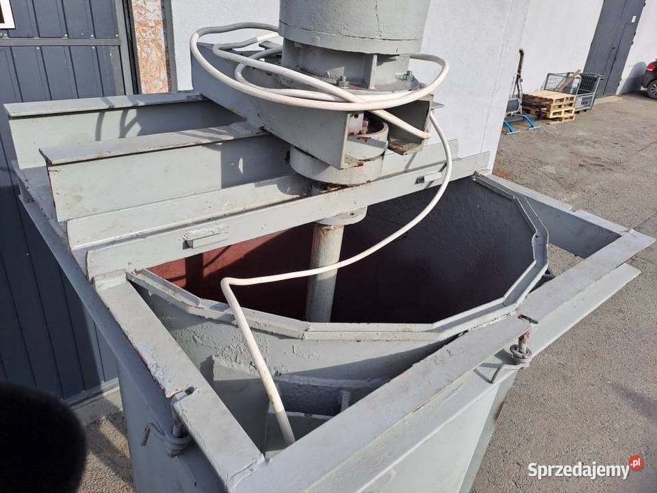 Zbiorniki z mieszadłem do zaprawy klejowej 900 Stary Sącz