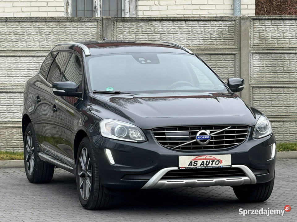 Volvo XC 60 20D4 200 szyberdach