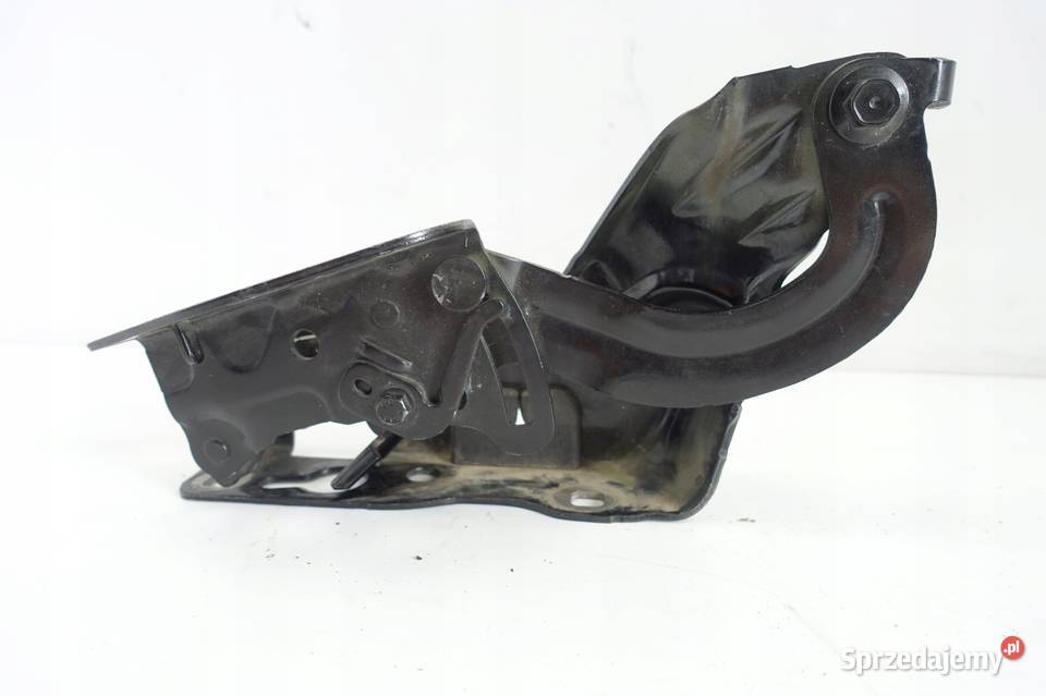 Mercedes W238 coupe ZAWIAS PRZEDNIEJ MASKI prawy osobowe Rudka