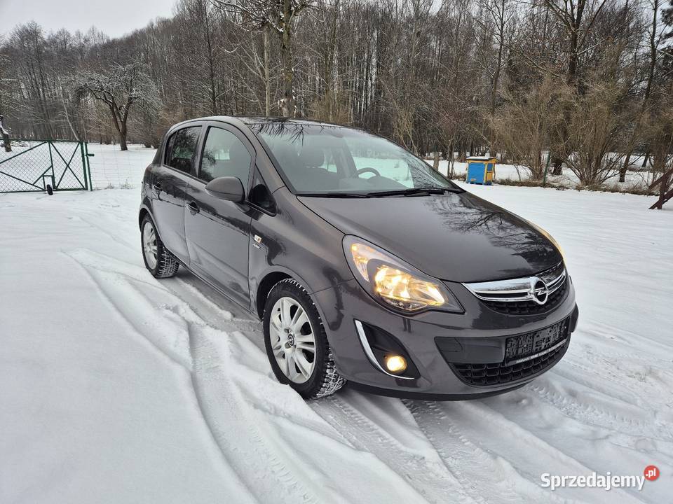 Opel Corsa 14 Active Model 2014 Sprowadzona Zelów