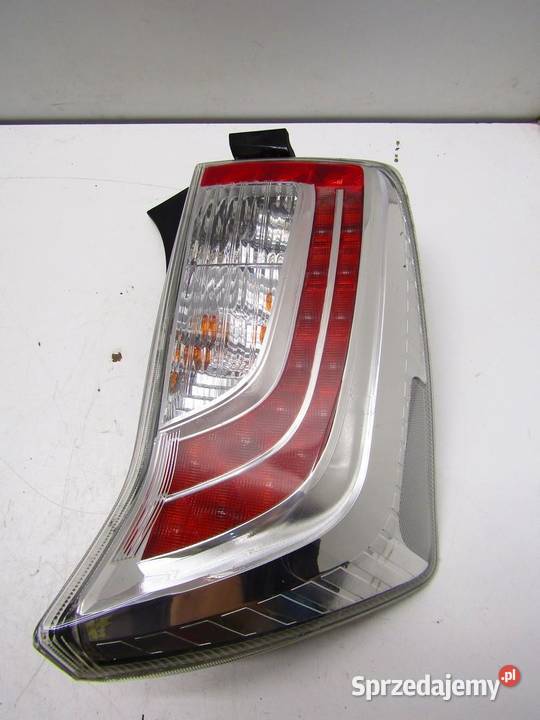 LAMPA TYLNA LEWY TYŁ LED TOYOTA PRIUS III LIFT