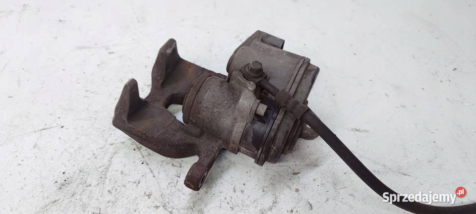 ZACISK HAMULCOWY LEWY AUDI A4 B9 A5 8W0615405AA Przystajń sprzedam