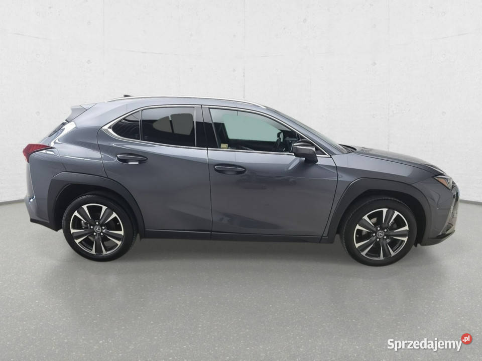 Lexus UX Poleasingowe ECFM Komorniki sprzedam
