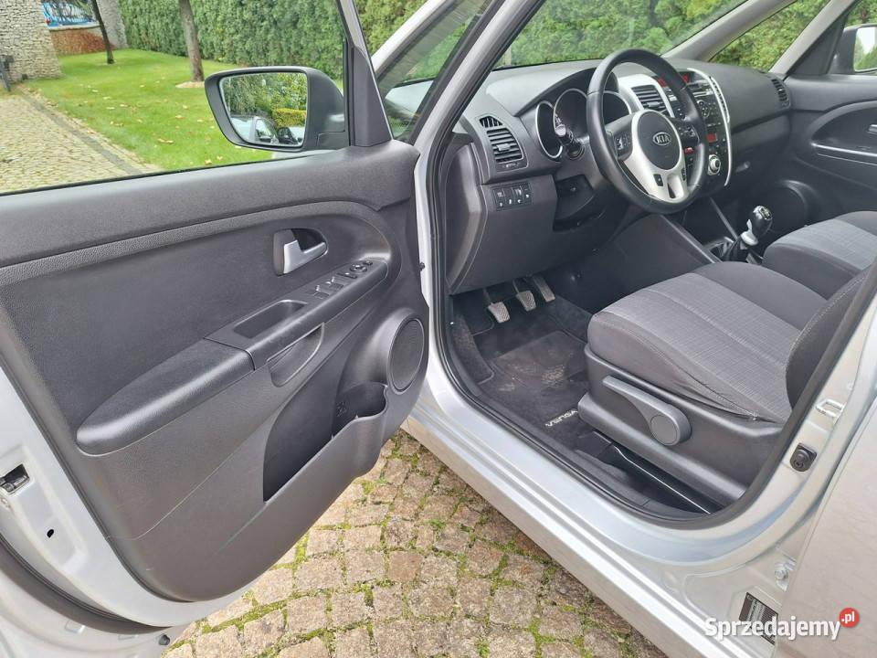 Kia Venga Spirit nieduży przebieg 3 w ofercie kurtyny powietrzne