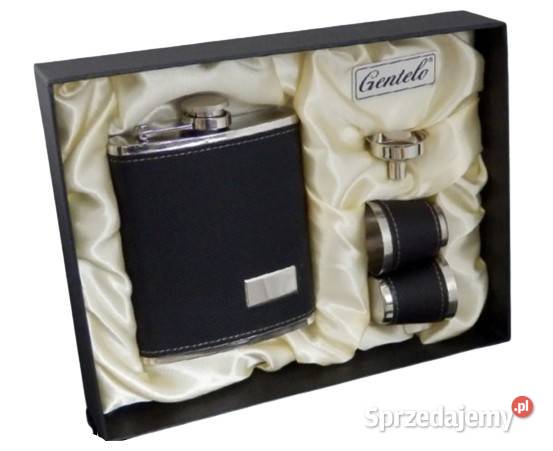 Piersiówka z Kieliszkami w Czarnej EkoSkórze w Ostrowy nad Okszą