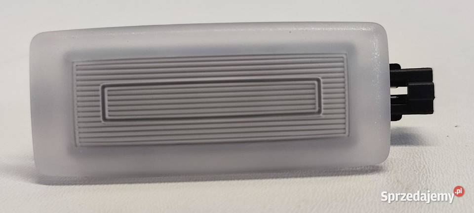 CUPRA FORMENTOR LAMPKA KABINY LED 10A947109A