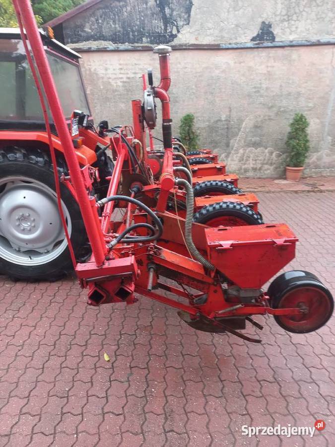 Siewnik do kukurydzy aeromat becker 6 rzedowy Wypychów