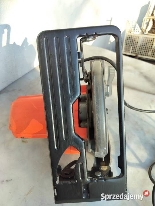 BLACK DECKER PILA TARCZOWA RECZNA LASER Kęty