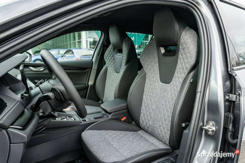 koda Octavia Combi Sportline 15 TSI mHEV 150 DSG przyciemniane szyby łódzkie Łódź