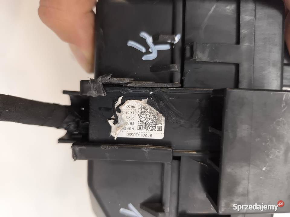 SKRZYNKA BEZPIECZNIKÓW HYUNDAI BAYON 12 osobowe wielkopolskie