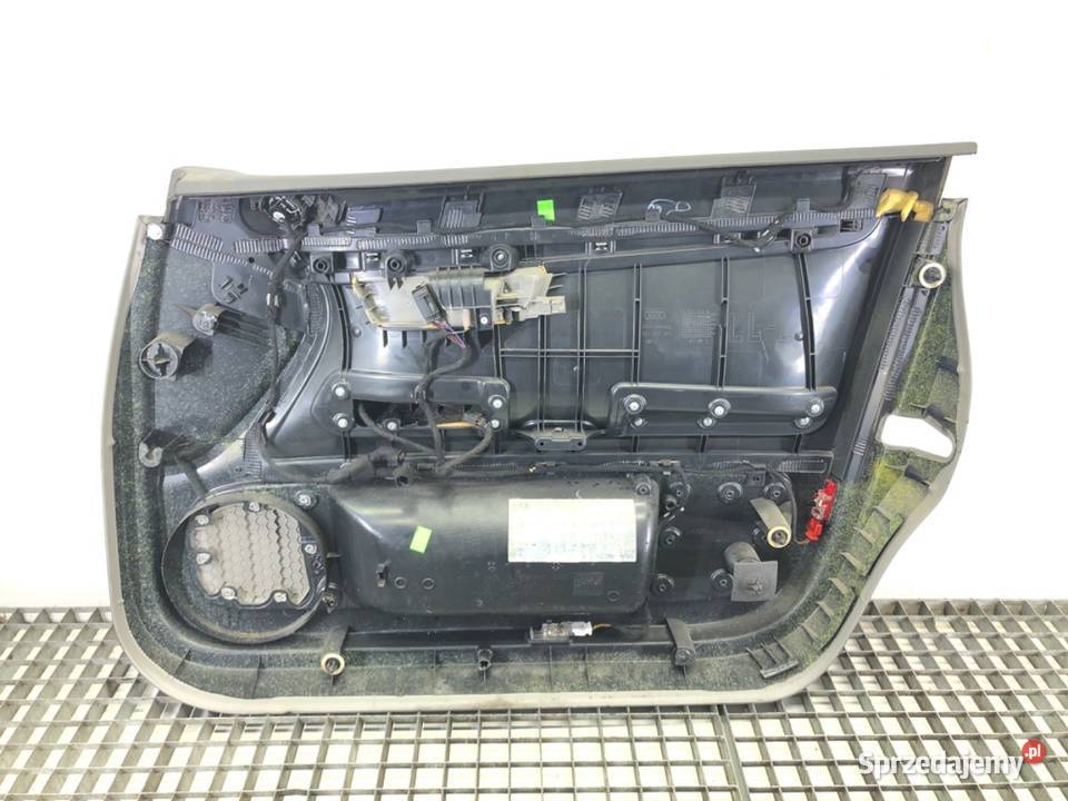 BOCZEK DRZWI LEWY PRZÓD AUDI A4 B7 SedanLimuzyna Tapicerki samochodowe podkarpackie