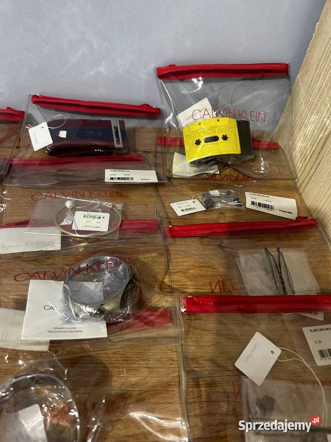 BIŻUTERIA CALVIN KLEIN 42 SZTUKI SPRZEDAŻ Biżuteria
