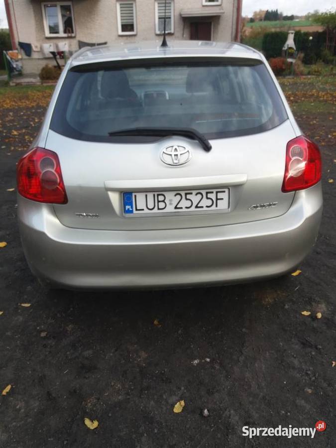 Toyota Auris 14 D4D 2008r Kosarzew Dolny