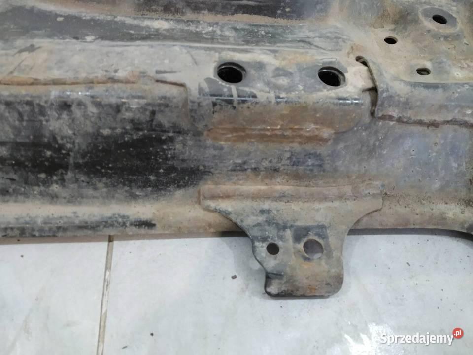 SANKI ZAWIESZENIA PRZÓD E18 Toyota Auris II 2012