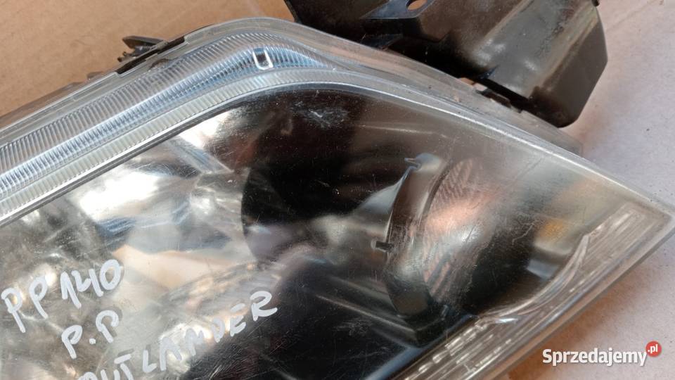 OUTLANDER I LAMPA PRZÓD PRAWA Zbierkowo