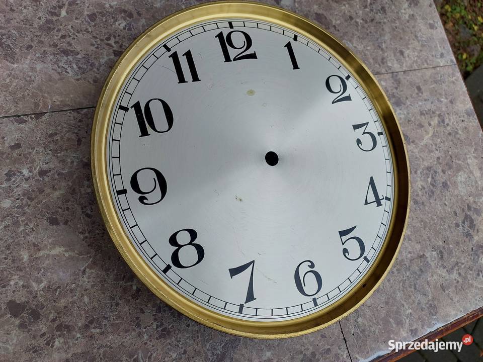 684 Tarcza starego zegara podłogowego stojącego Tczew