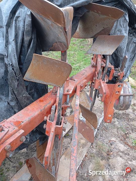 Pług obrotowy 3 skibowy