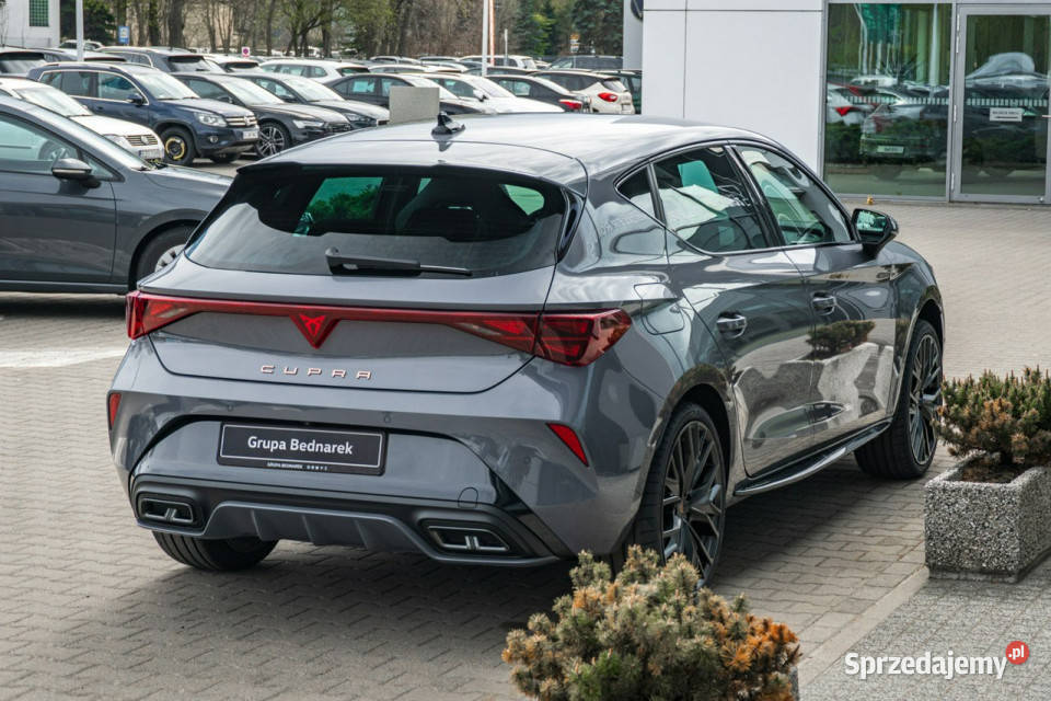 Cupra Leon 15 eTSI 150 DSG Dostępny ręki Łódź