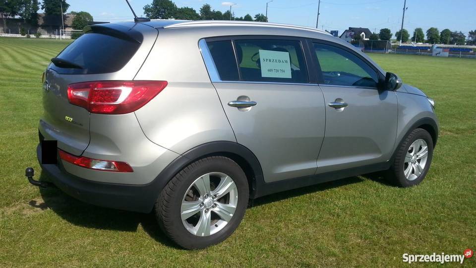 Kia Sportage 17 tdci szklany dach skóra 2012r czujnik parkowania Sportage Częstochowa