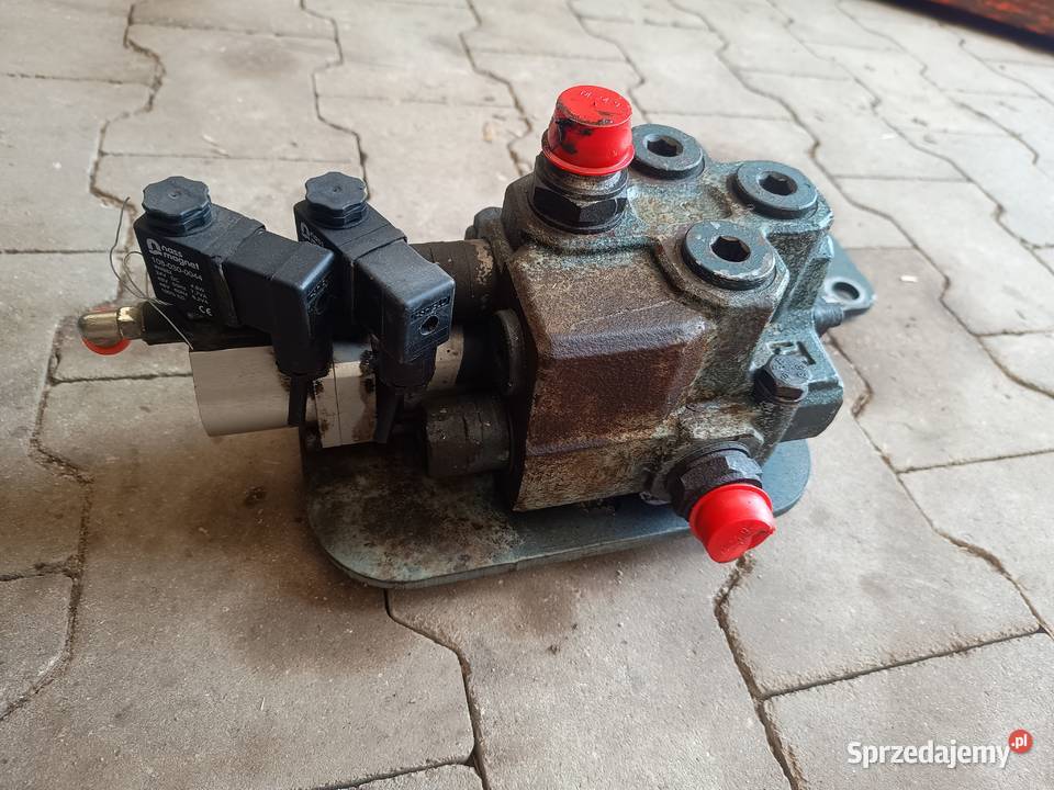 Zawór hydrauliczny 1601006310 Typ RM271 11936856 Staszów