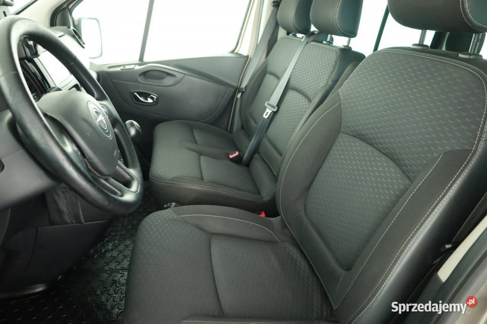 Opel Vivaro 16 BiCDTI gniazdo USB Piaseczno