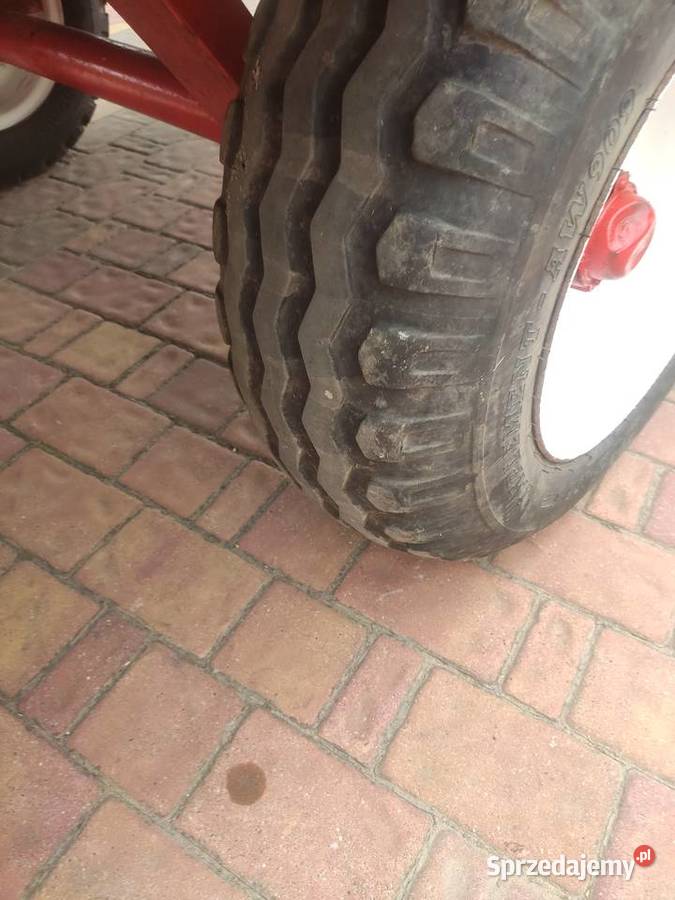 Przyczepka 4 tony rozrzutnik obornika 1 osiowy mazowieckie Iłża