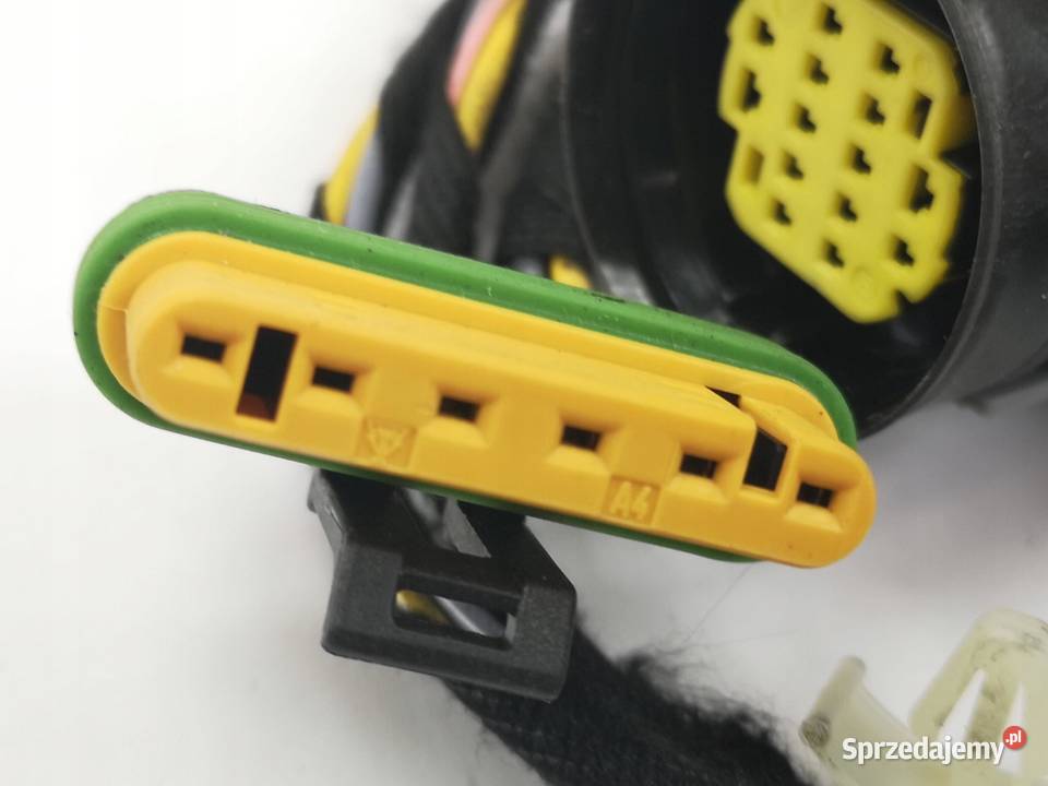 WIĄZKA DRZWI TYLNYCH FIAT PUNTO 20032010 Materiały instalacyjne