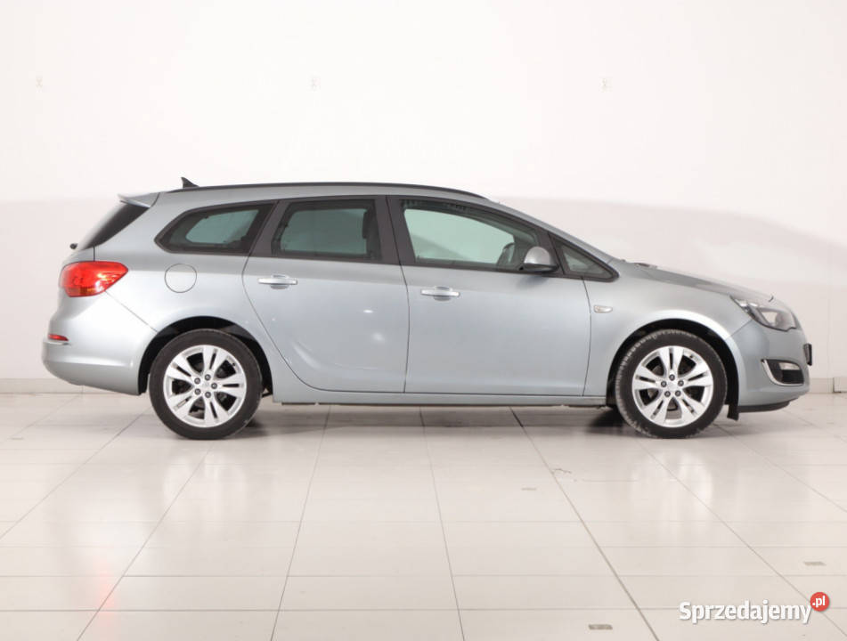 Opel Astra 14 T centralny zamek