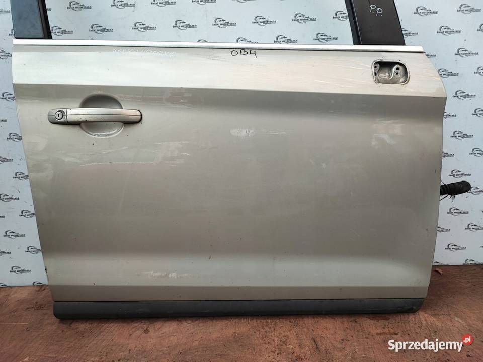 FORD KUGA MK1 I 08r Drzwi prawy przód 60 osobowe Kielce