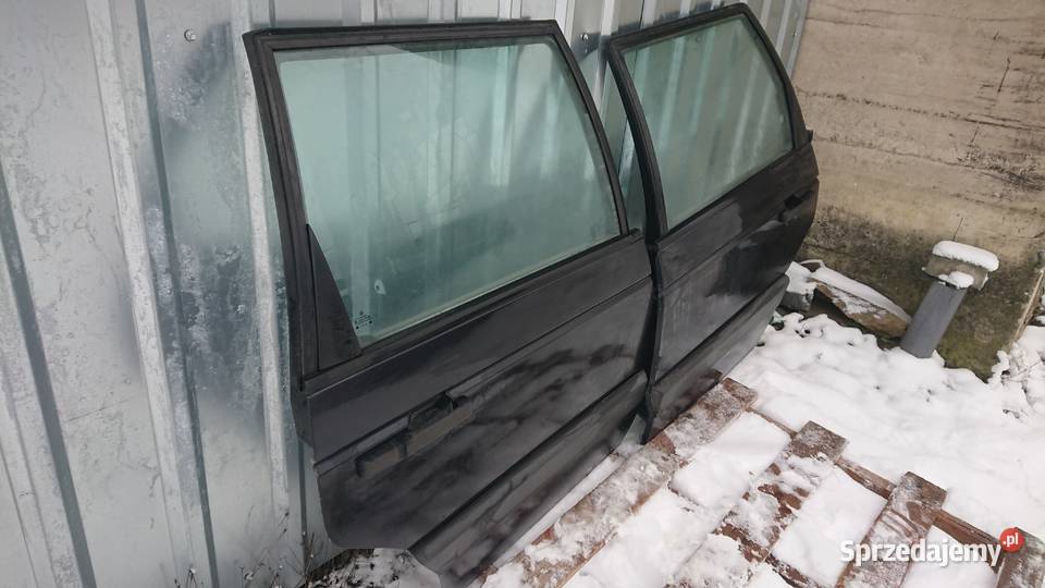 VW Passat B3 Maska Pokrywa Silnika Izby