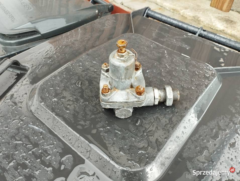 Regulator ciśnienia Ursus C 360 Wola Cyrusowa