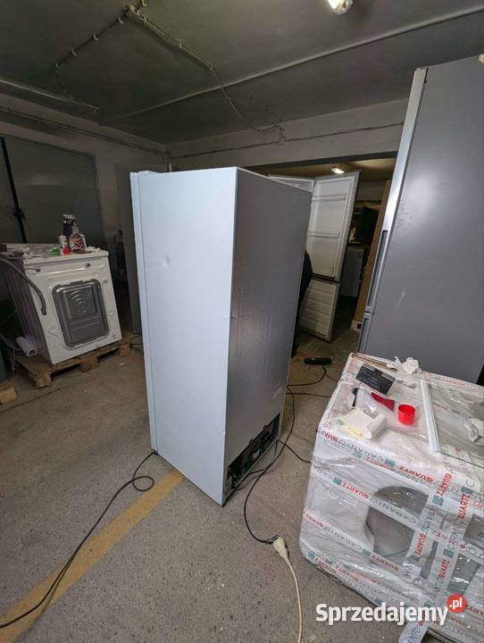 Cecotec Bolerko do lodówki 1 drzwi CoolMarket Lodówki i zamrażarki