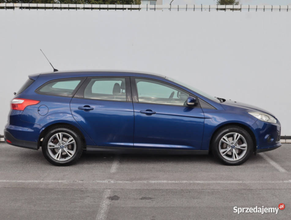 Ford Focus 10 EcoBoost isofix