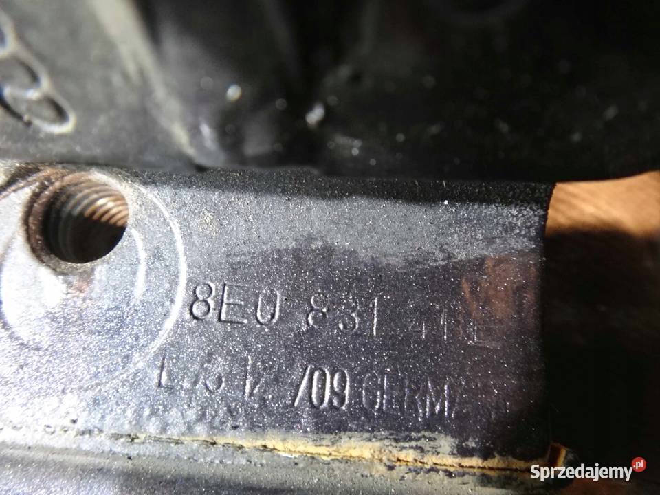 A3 8P LIFT 09r CABRIO zawiasy drzwi lewe przod