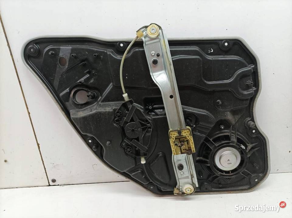 MECHANIZM SZYBY PRAWY TYŁ 3749308 Volvo V60 I osobowe