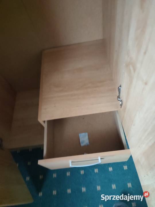 Szafa i komoda z szufladami