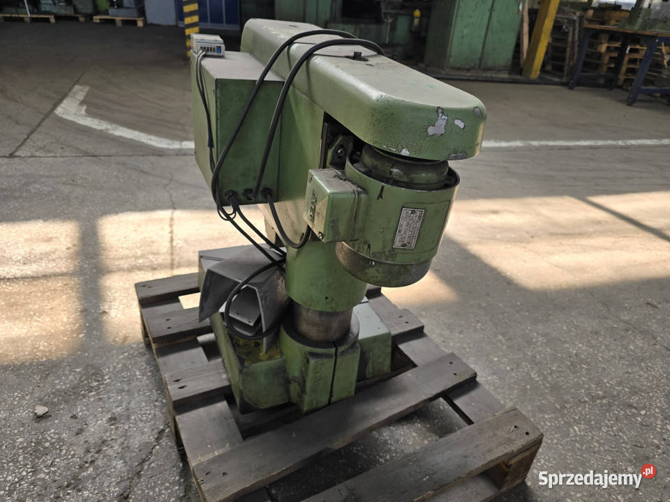 Nitownica radialna BRCKER RN211 18 Trkusów