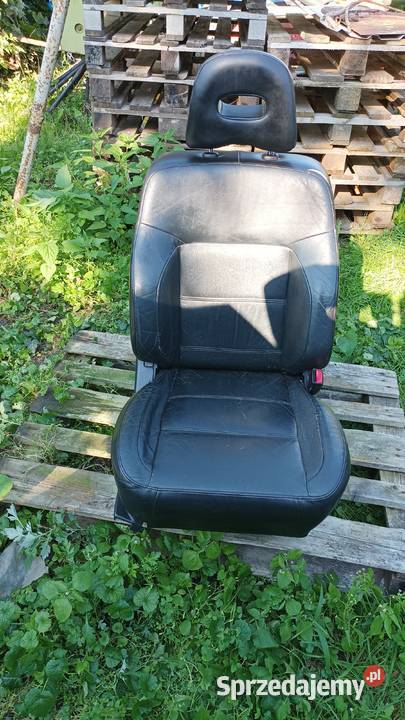 nissan xtrail t30 fotel prawy Grąd